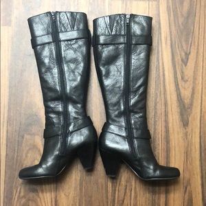 Black boots